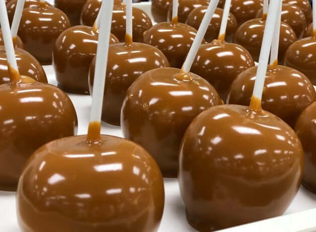 How to Make Caramel Apples with Bulk Peter's Caramel - Quick and Easy  Recipe
